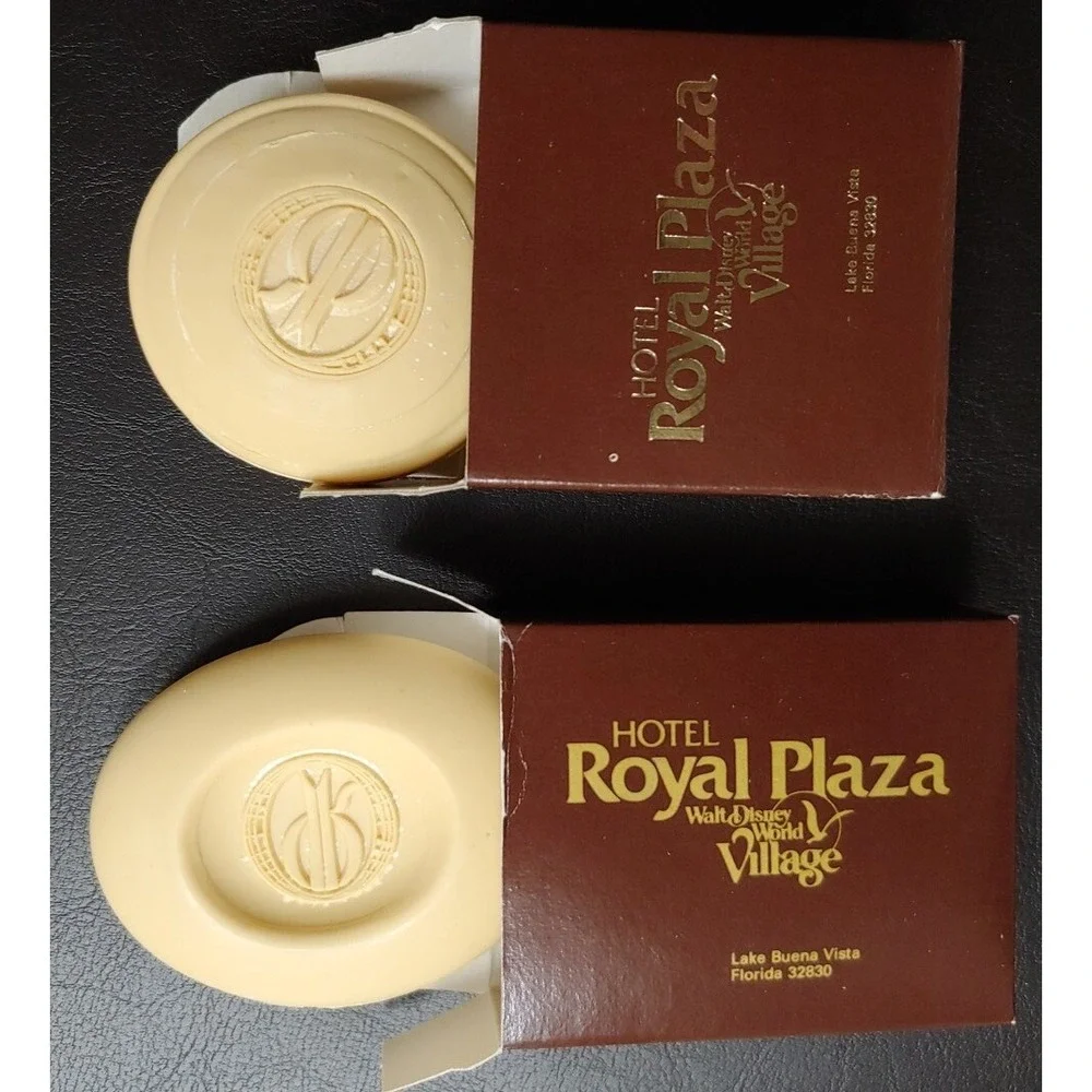 Walt Disney World Village Hotel Royal Plaza Soap Box Shower Cap Matchbook Vntg